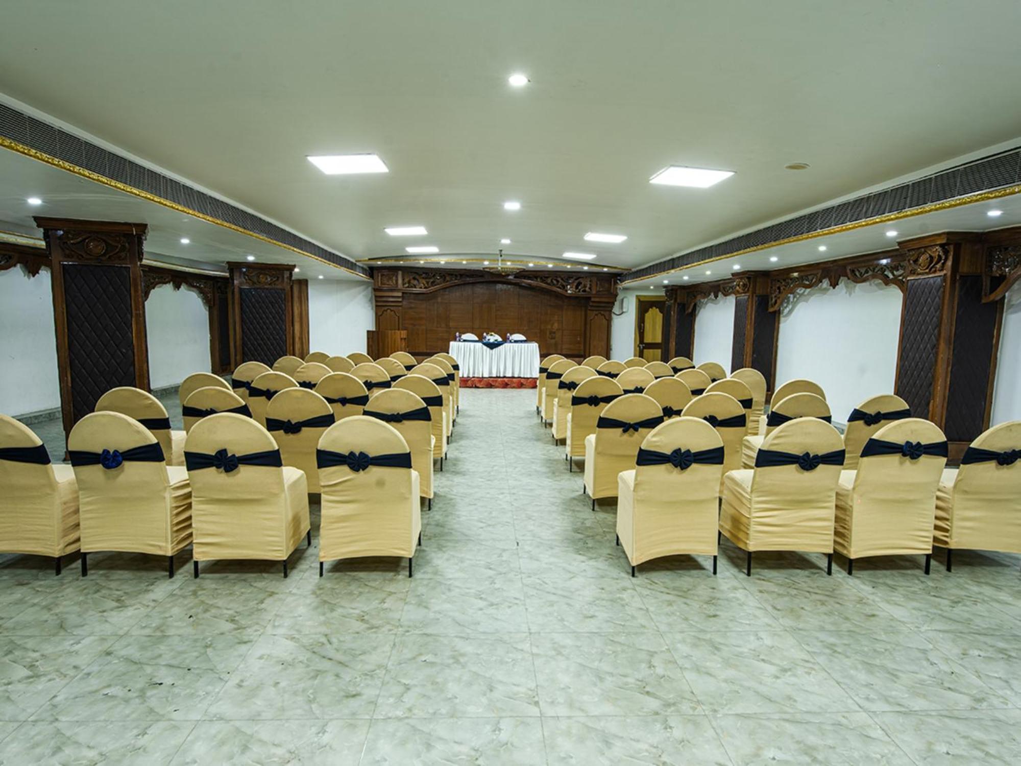 Nrs Royal Palace Puri Exterior photo